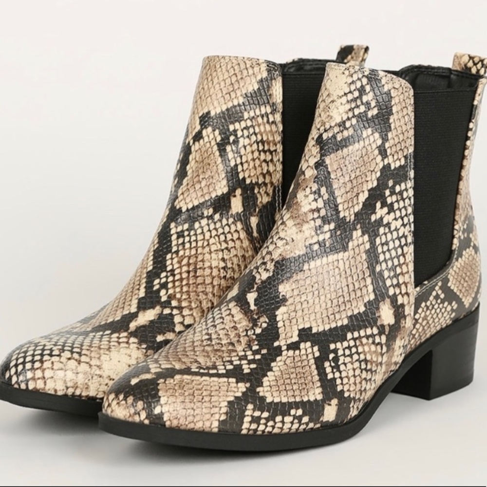 Snake print Bootie